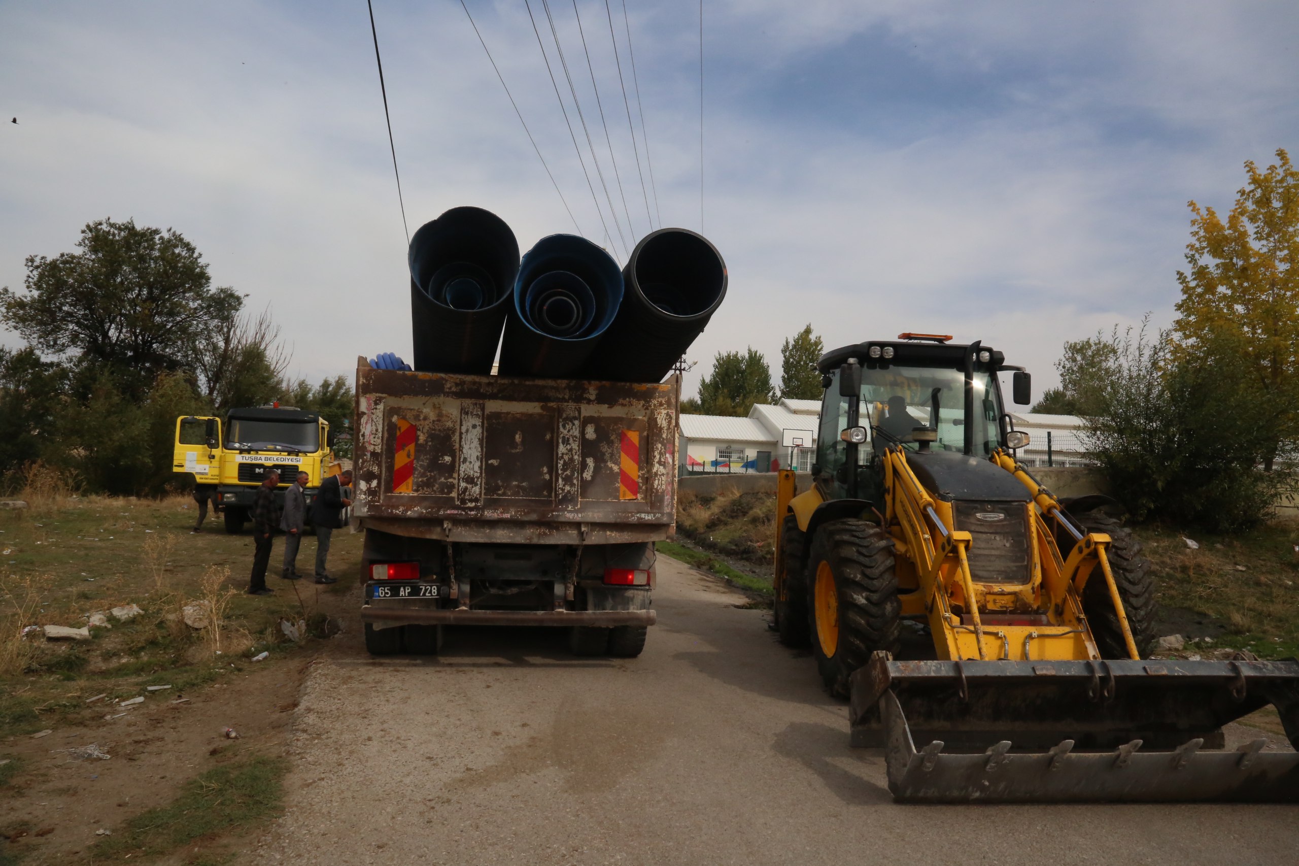 Tuşba Belediyesi Altyapı Çalışmalarına Devam Ediyor