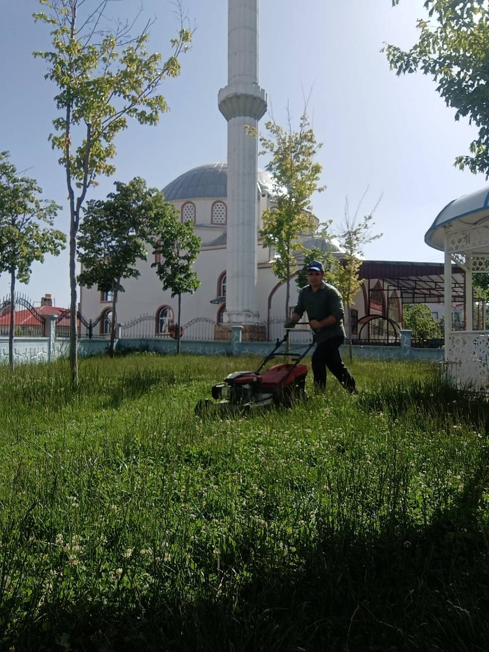 Parkların Bakım Onarımı Devam Ediyor.