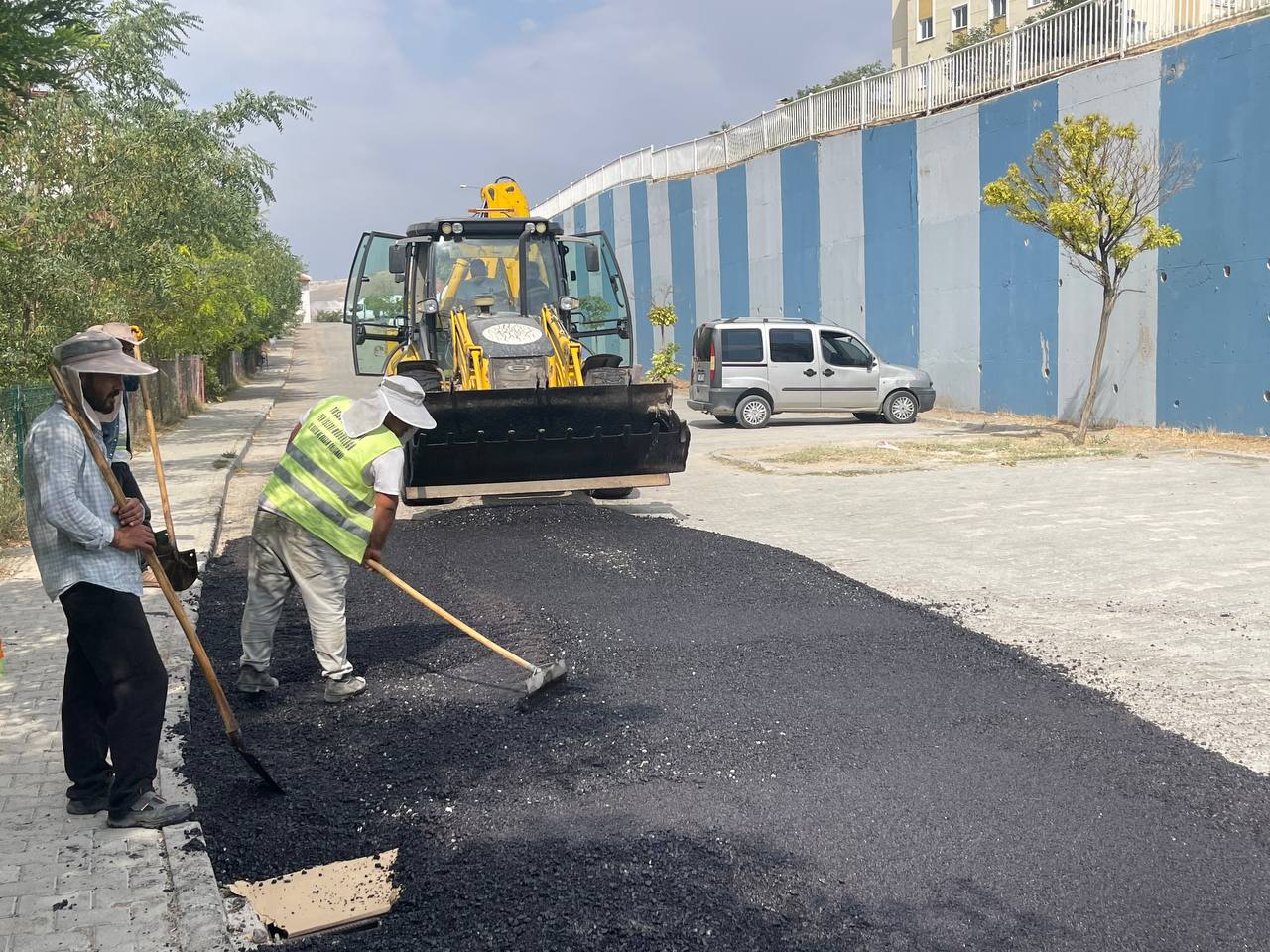 Sıhke TOKİ Ve Akköprü Mahallesi'nde Yol Konforu Artıyor