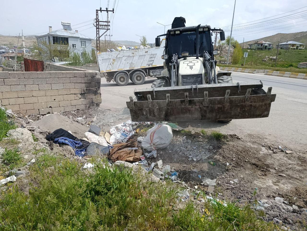 Temizlik İşleri Emekçilerinden Kapsamlı Çalışma: Hafriyat Atıkları Temizlendi