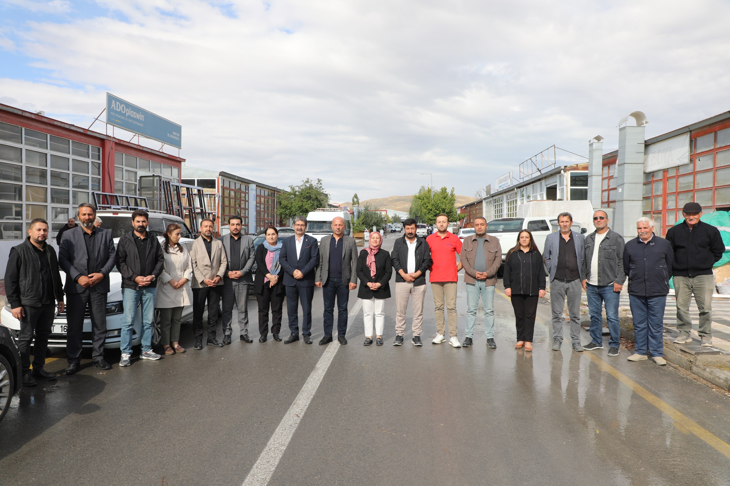 Eşbaşkanlardan Marangozlar ve Mobilyacılar Sitesi esnafına ziyaret 