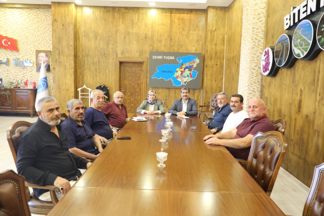 Tuşba Belediyesi Eşbaşkanları, Van Oto Sanayi Sitesi Yönetimiyle Bir Araya Geldi