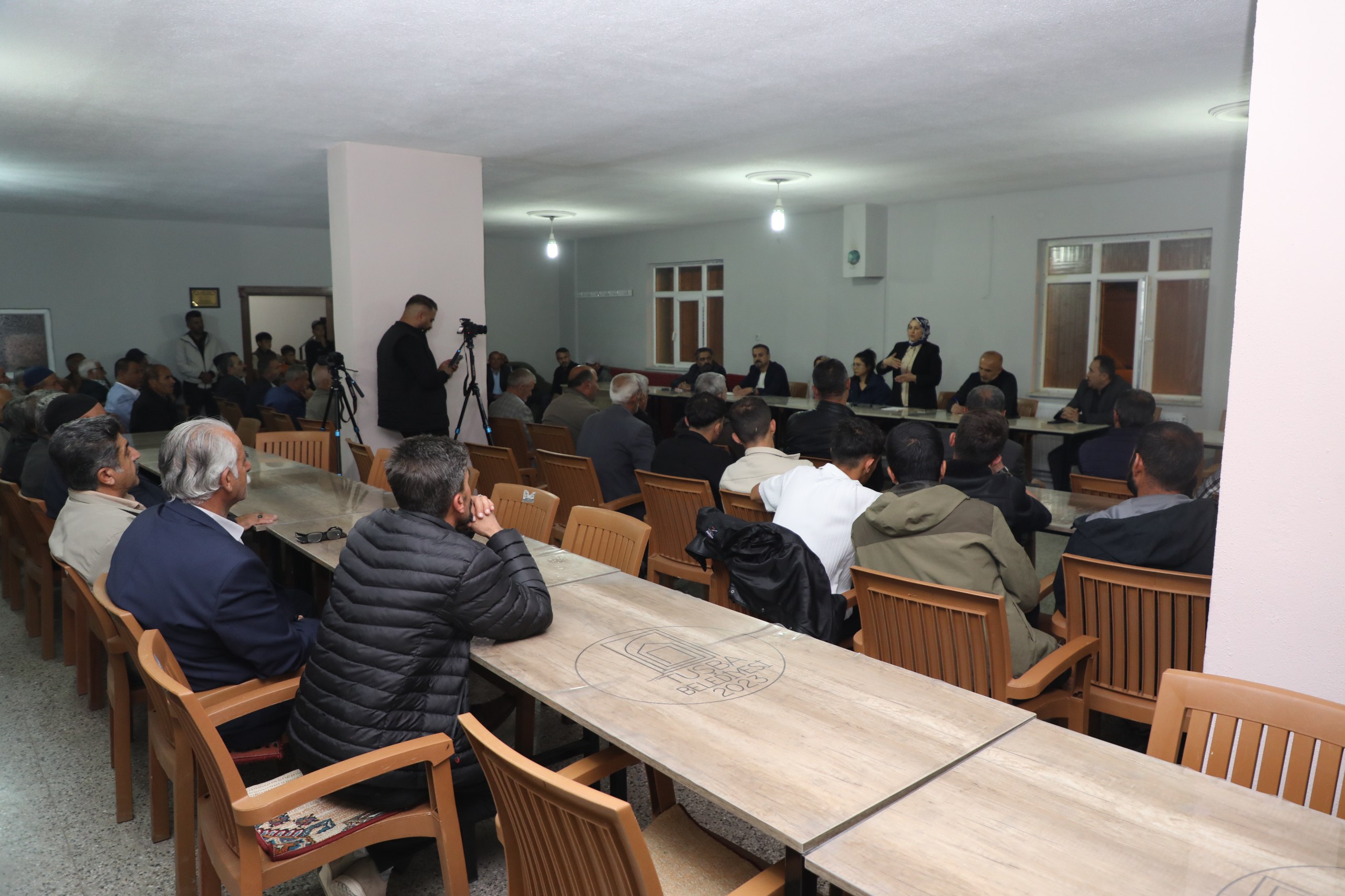 Tuşba Belediyesi, Seyrantepe Mahallesi’nde Halkla Buluştu