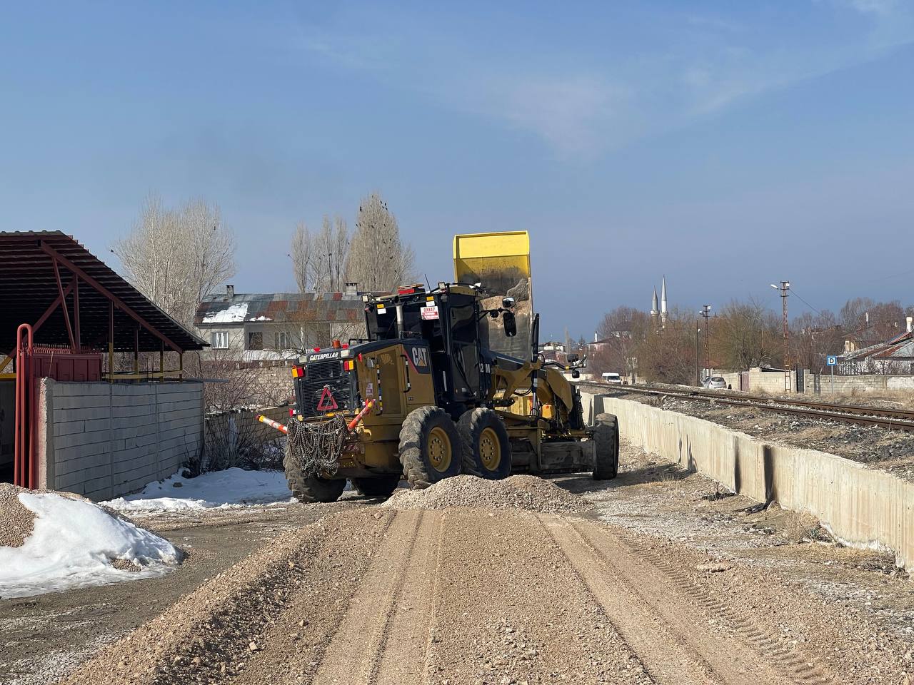 Fen İşleri Müdürlüğü Stabilize Çalışmalarına Devam Ediyor