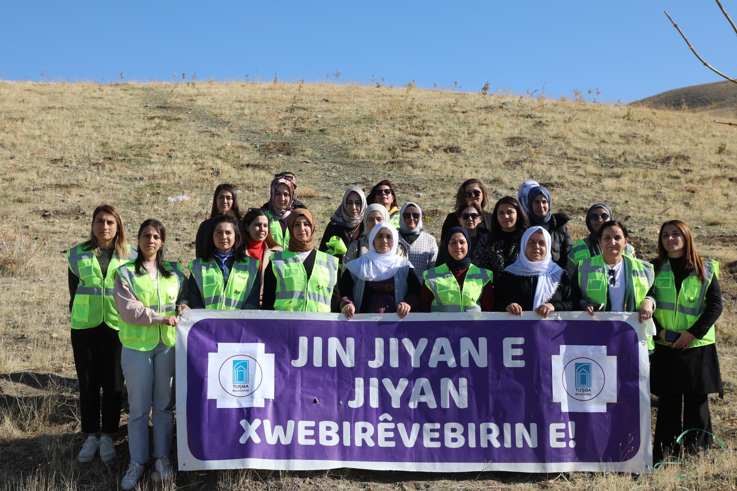 Kadın Dayanışması Kök Salıyor: Tuşba’da “Kadın Ormanı” Hayata Geçti