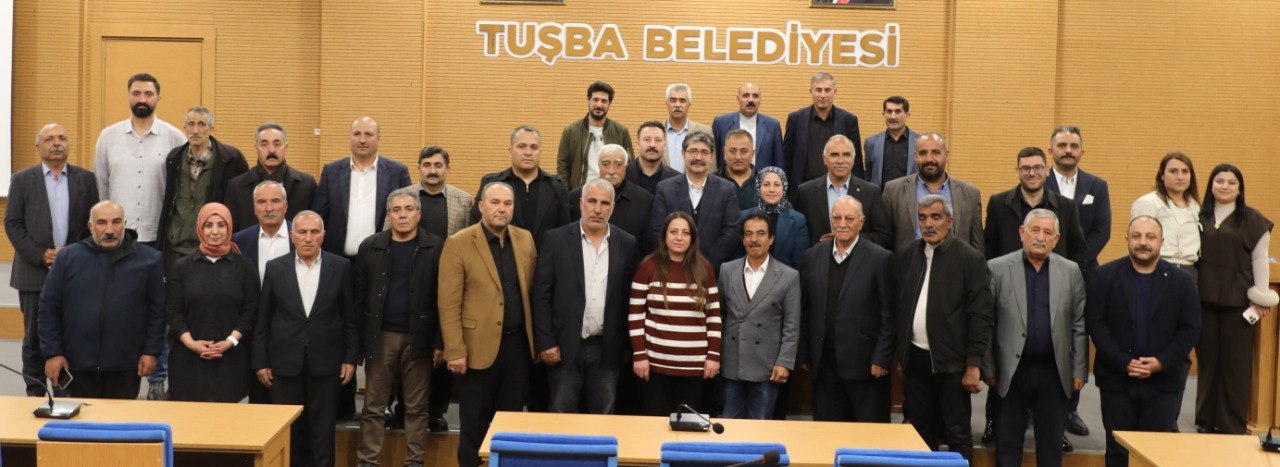 Tuşba’da Bayramlaşma: Muhtarlardan Eşbaşkanlara Ziyaret