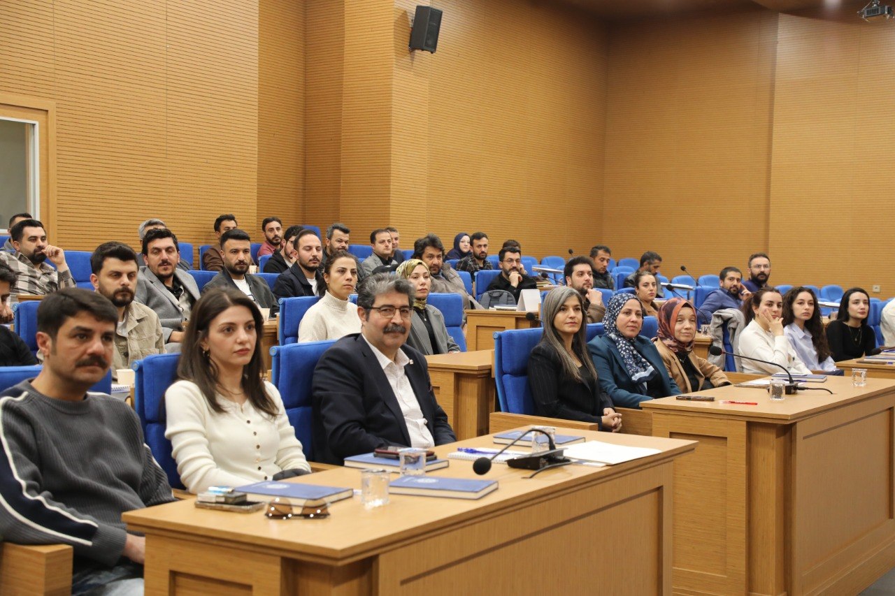 Tuşba Belediyesi Ev Sahipliğinde İmar Uygulamaları Eğitimi 