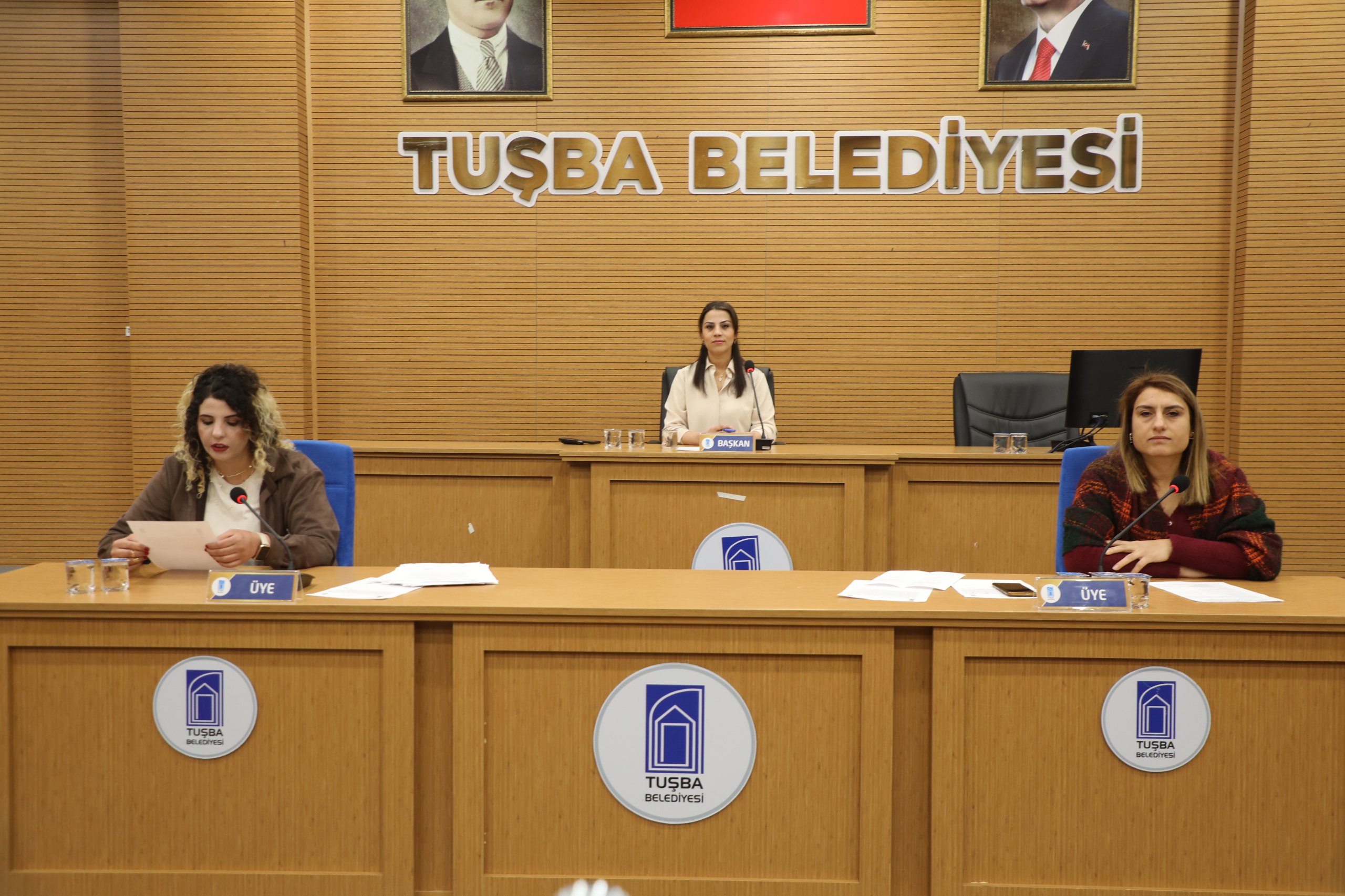 Tuşba Belediyesi Ekim Ayı Meclisinde Huzur Hakkı Önergesi