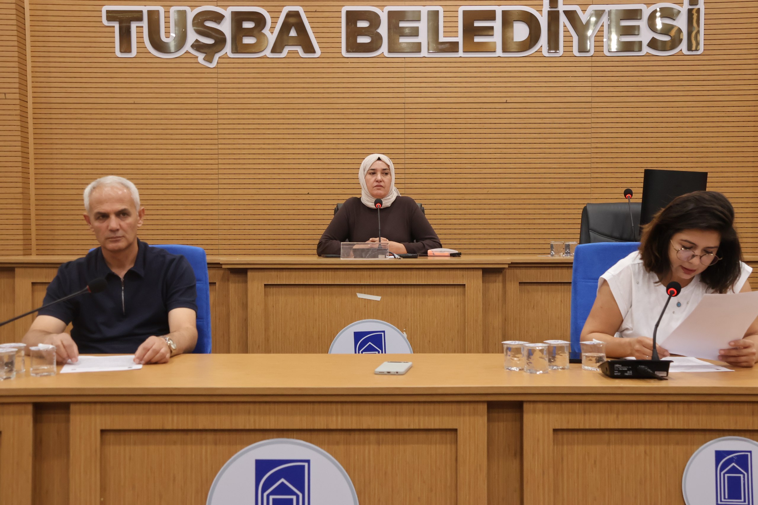 Civînên Meclisa Şaredariya Tuşbayê yên Meha Tebaxê Berdewam Dikin	